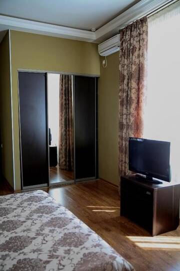Фото номера Полулюкс Гостиница Luxor г. Ессентуки 2