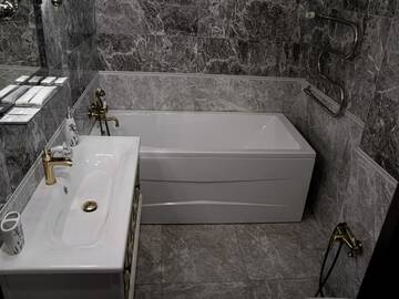 Фото номера Gunior suite Мини-отель Космос г. Ессентуки 4
