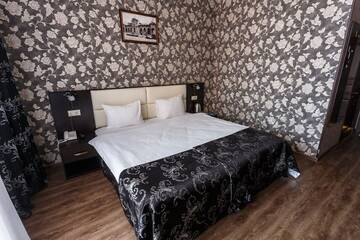 Фото номера Комфорт с балконом Гостиница Verona Hotel г. Ессентуки 2